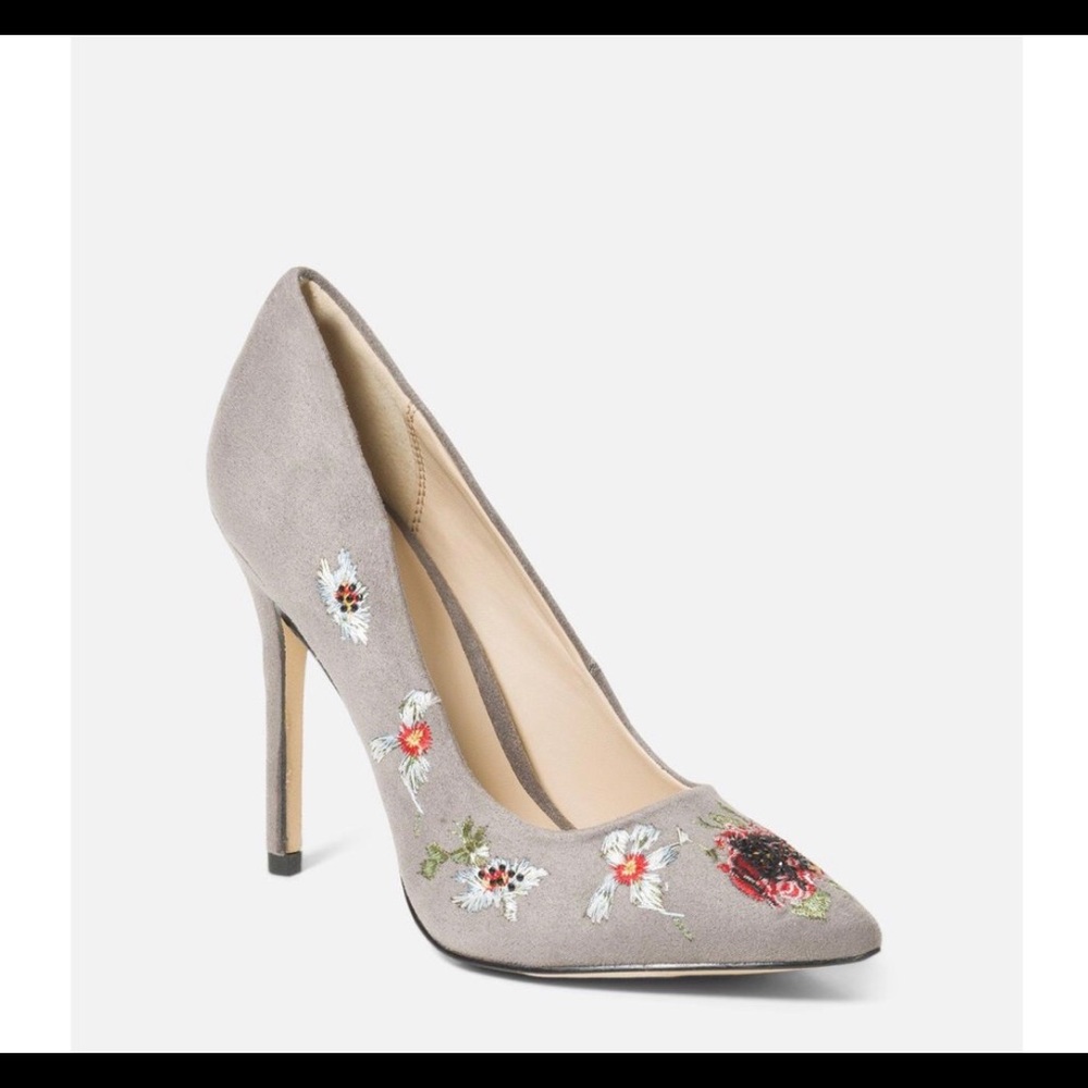 Bebe Suede grey stilettos embroidered size 9